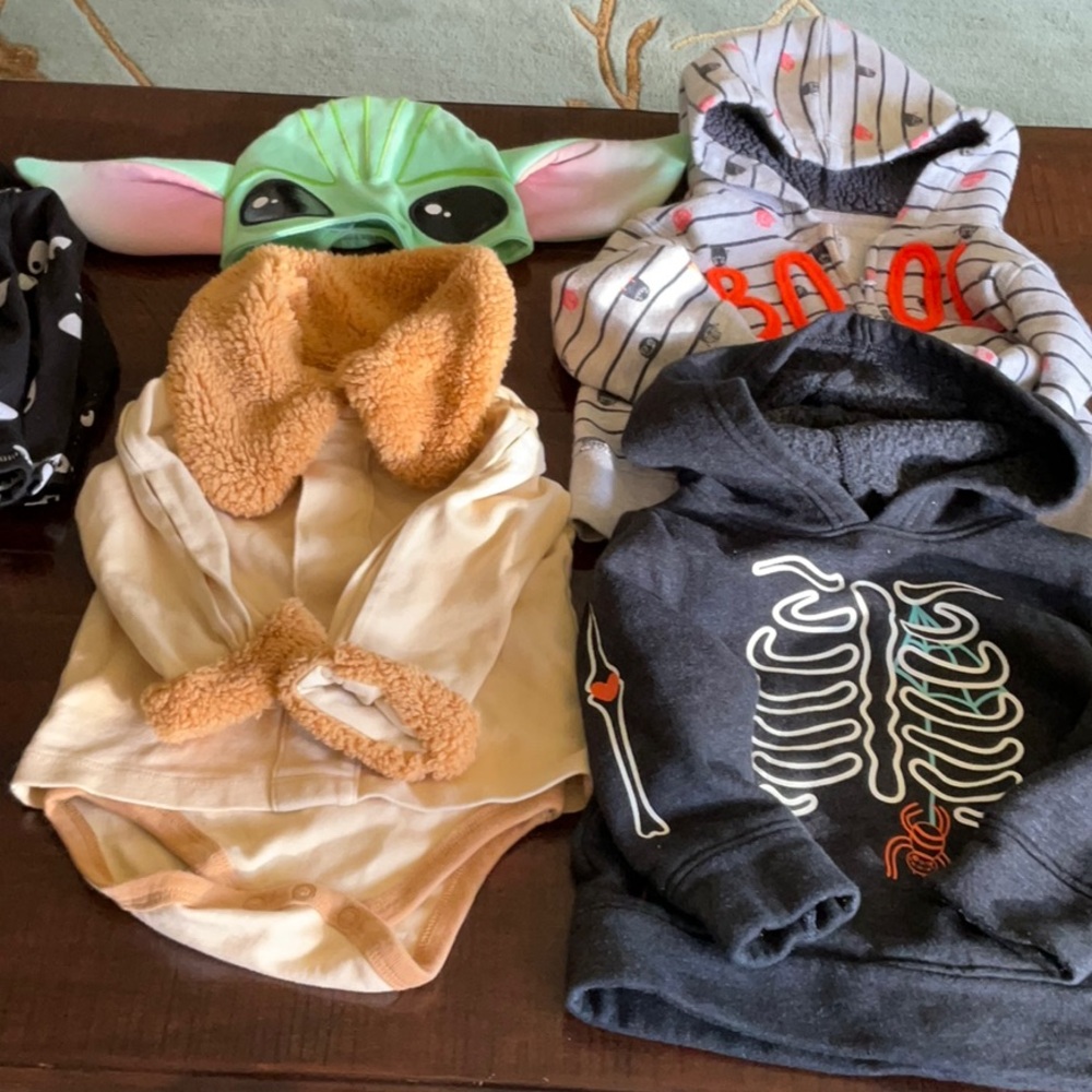 Baby Halloween Clothing Set with Hoodie and Baby Yoda Bodysuit
